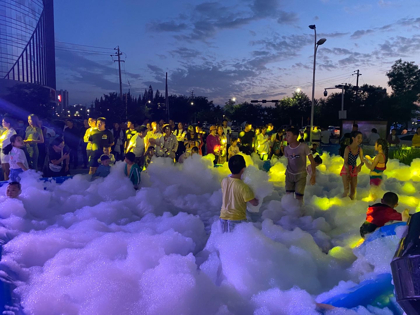 绿地首届电音泡泡节